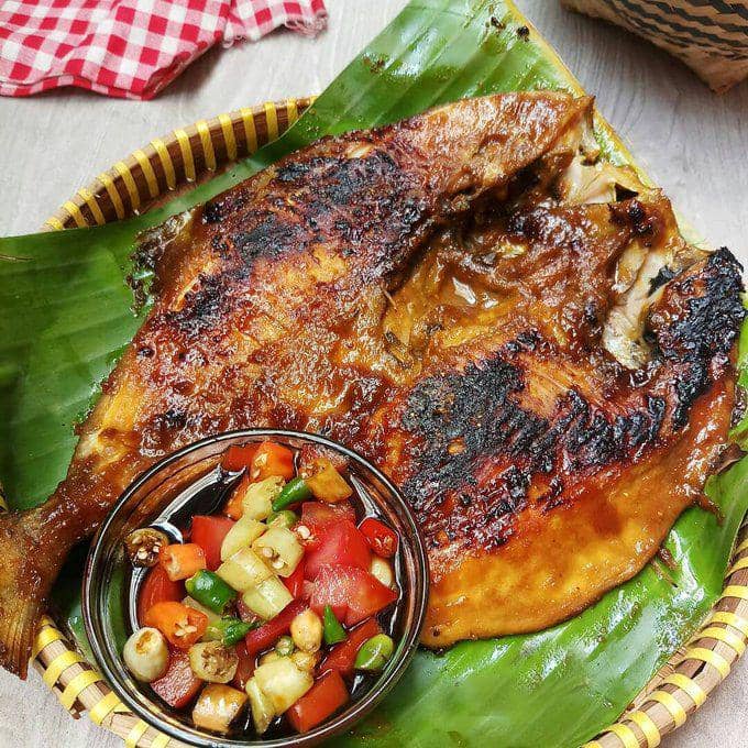 Santapan Hangat di Jeruklegi: A.K.N Tambal Ban dan Warung Kopi